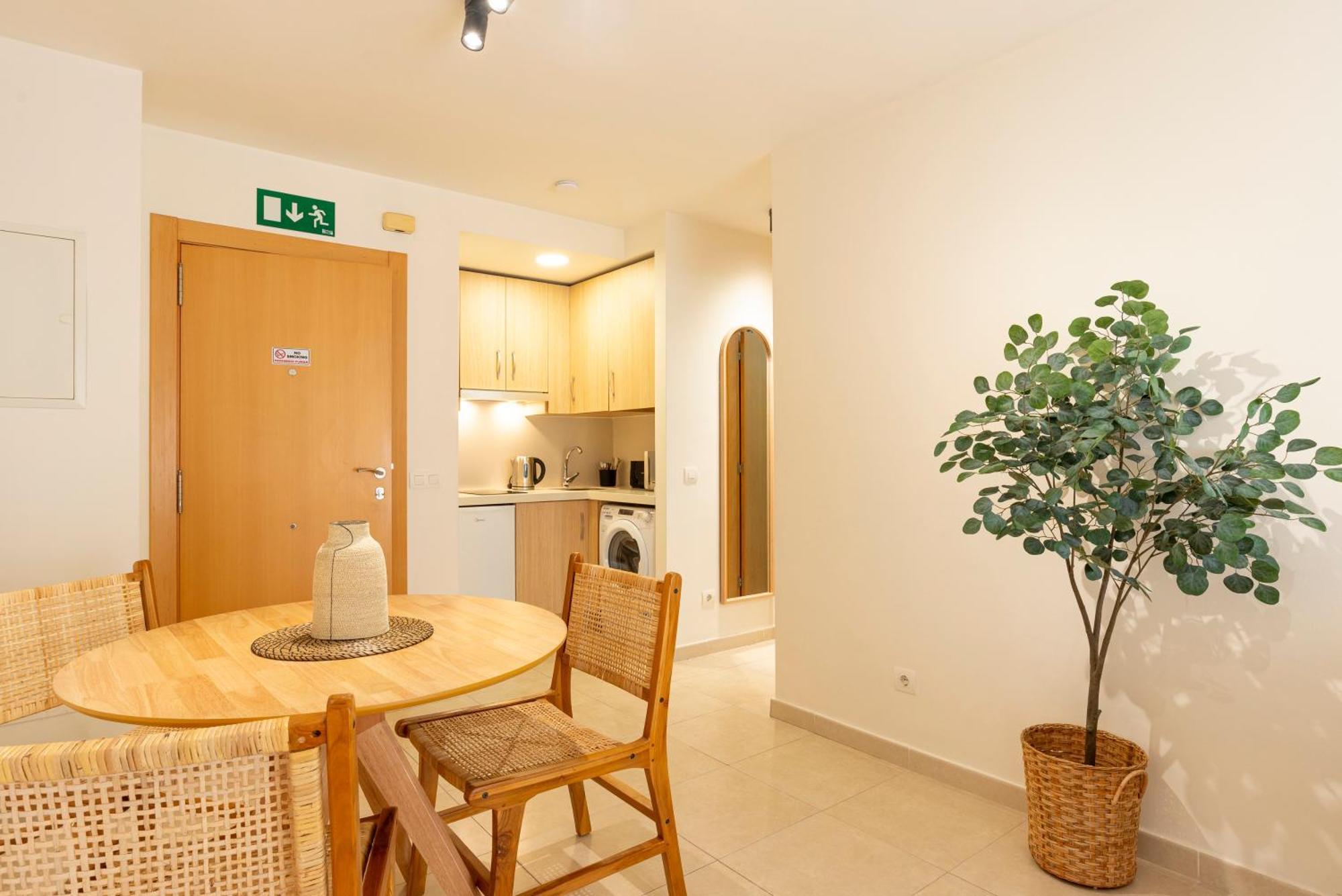 Claret I By Ele Apartamento